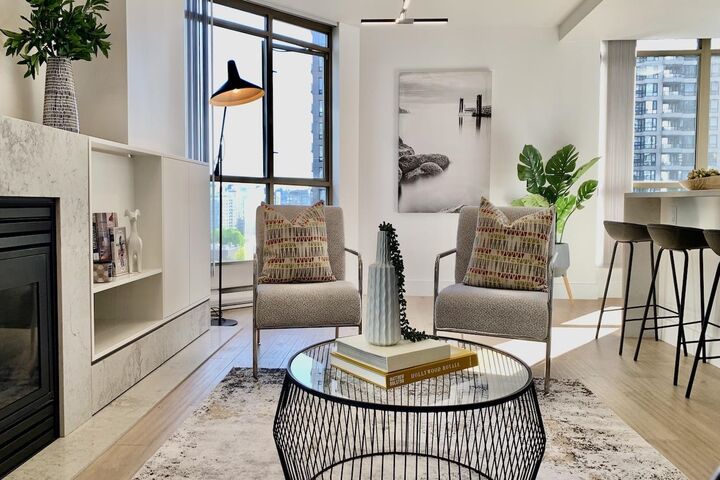 Property Photo:  867 Hamilton Street 1003  BC V6B 6B7 