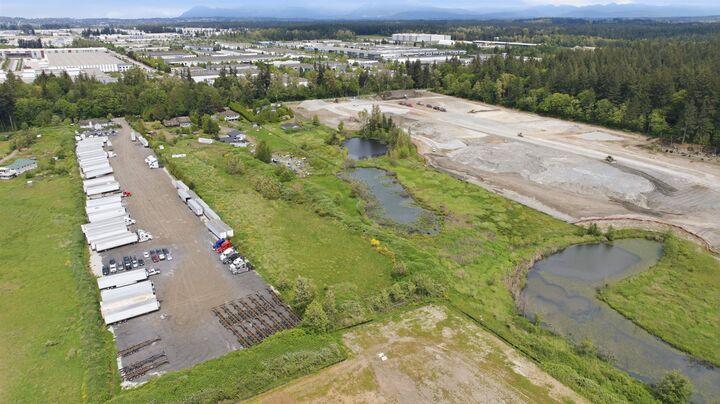 Property Photo: 18998 20 Avenue BC V3Z 9V2