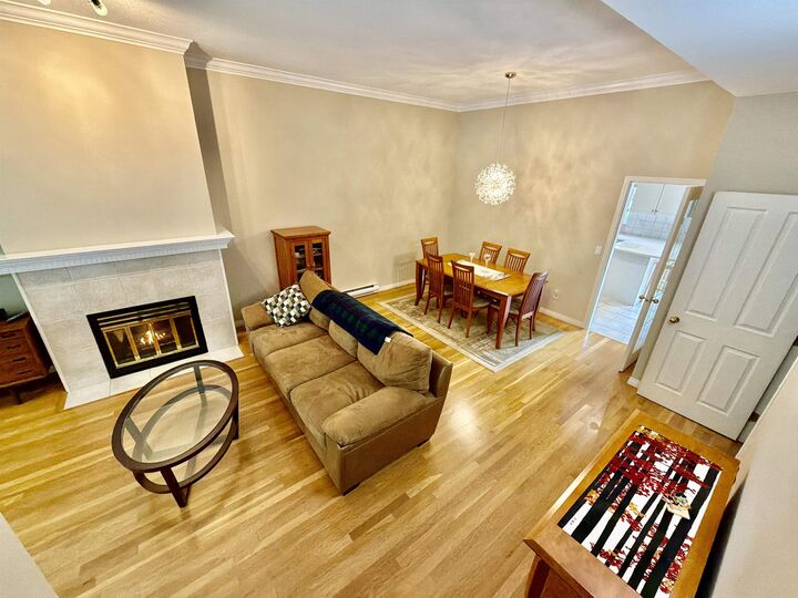 Property Photo: 1701 Chesterfield Avenue 4 BC V7M 2N9