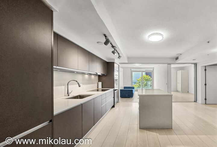 180 E 2nd Avenue 318 — photo 1