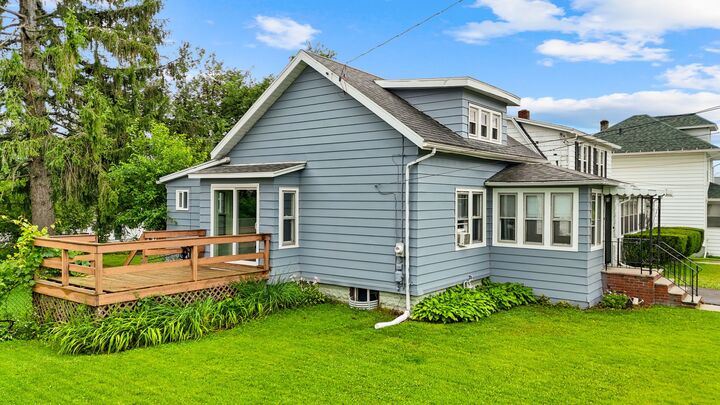 Property Photo:  6 Waldorf St.  NY 13904 