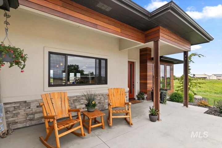 Property Photo:  6255 Bennett Rd.  ID 83686 