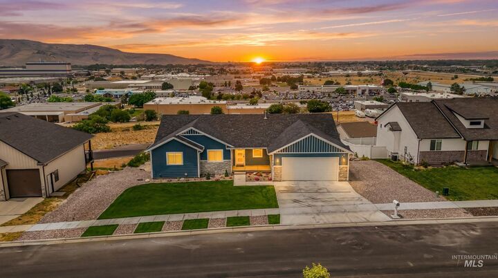 Property Photo: 1114 Dolostone Dr ID 83201