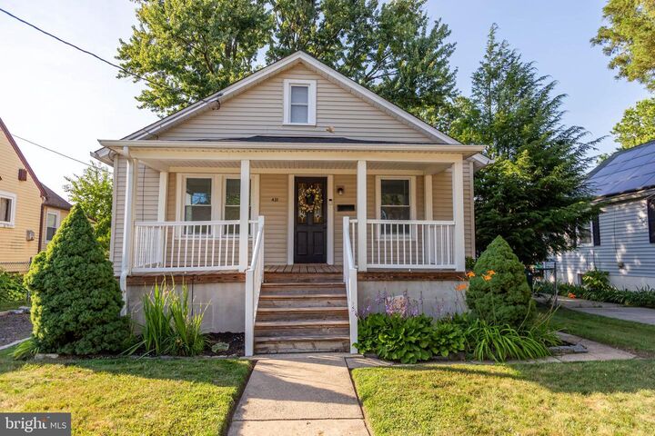 Property Photo:  431 W Lincoln Avenue  NJ 08049 