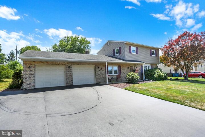 Property Photo: 909 Wakefield Avenue PA 17055