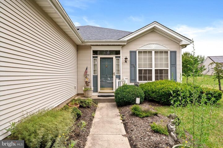 Property Photo:  5 Ellington Drive  NJ 08022 