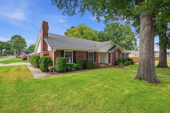Property Photo:  2910 Wicket Street  AR 72034 