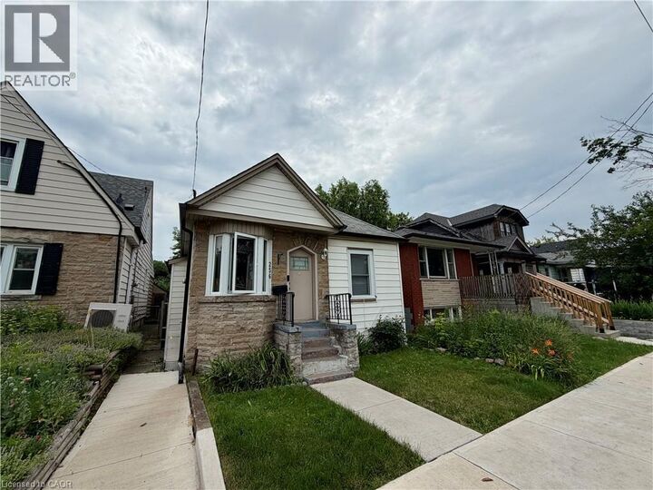 Property Photo: 256 Fairfield Avenue ON L8H 5H6