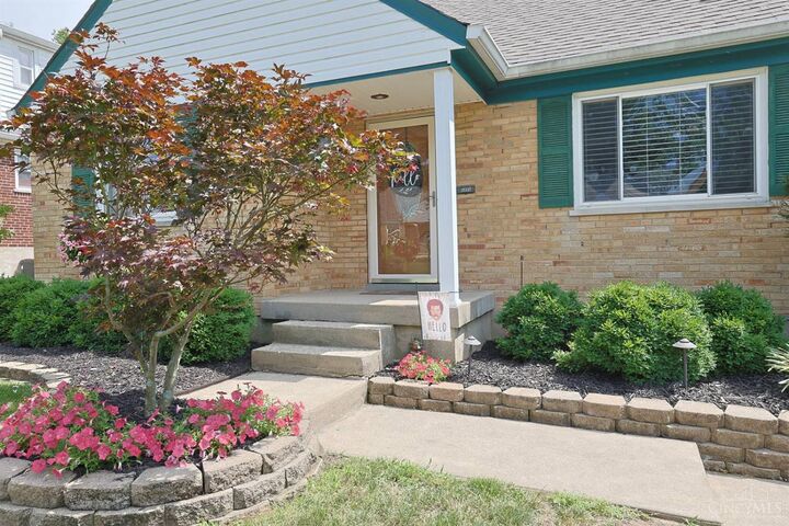 Property Photo: 2889 Mt Airy Avenue OH 45239
