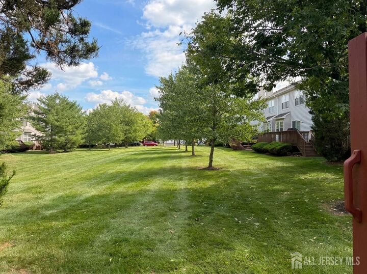 Property Photo:  10 Dina Lane  NJ 08873 