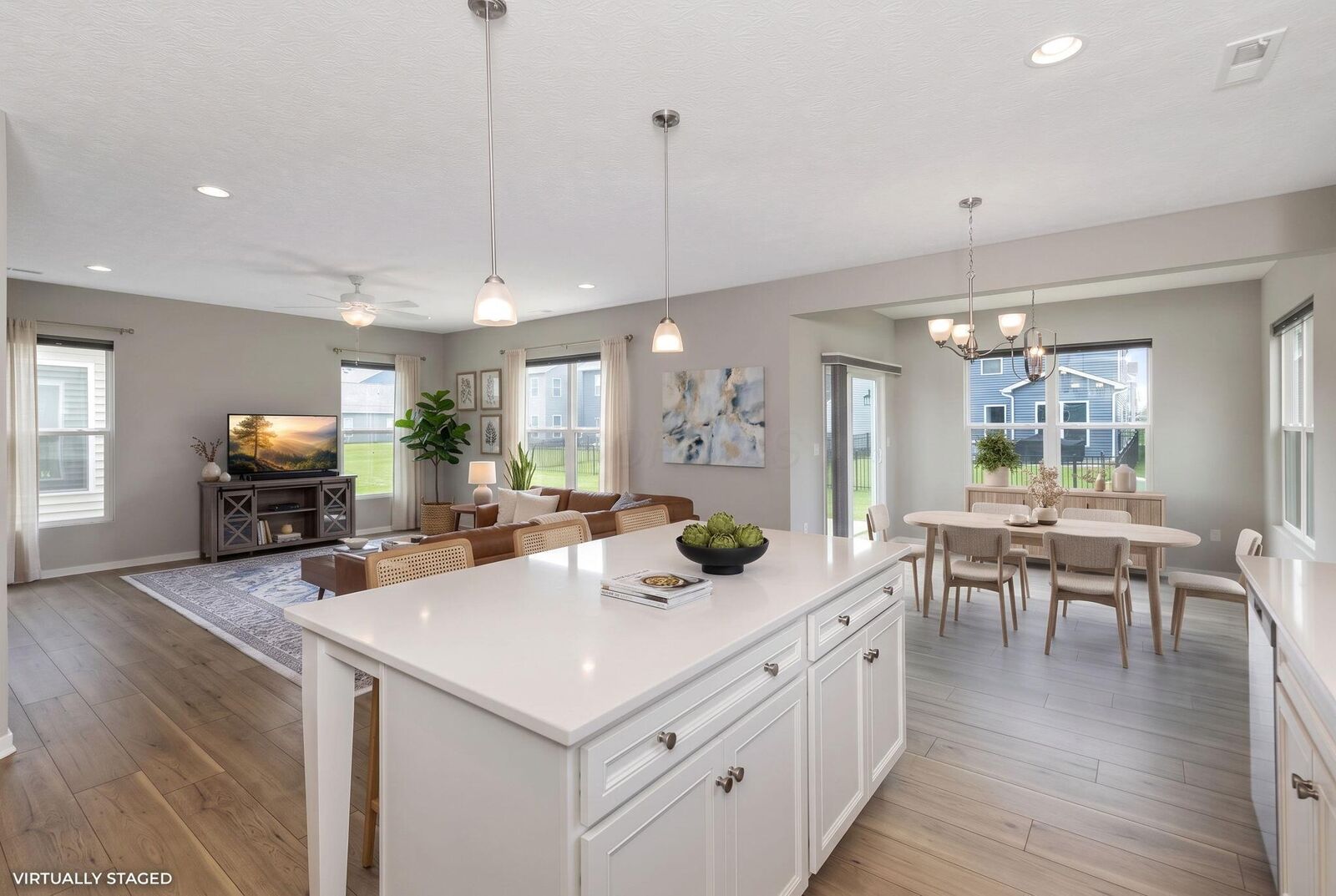 Property Photo:  3625 Shoal Way  OH 43065 
