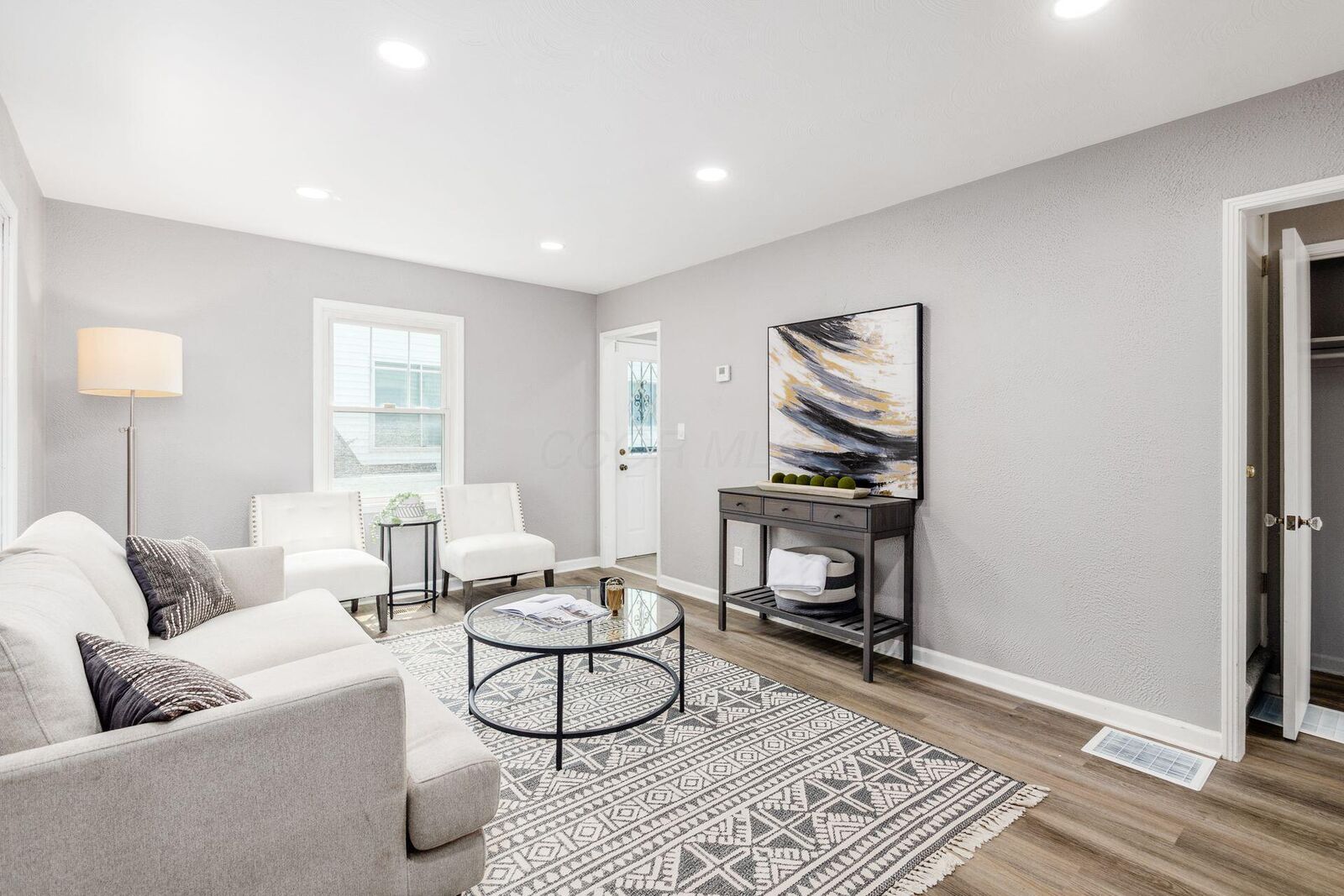Property Photo: 949 E 19th Avenue OH 43211