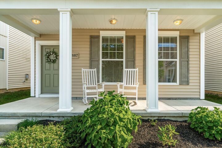 Property Photo:  7887 Ashenden Drive  OH 43004 