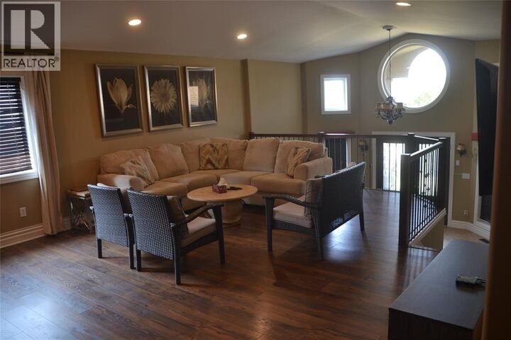 Property Photo: 816 Manhattan Drive ON N7S 0A4