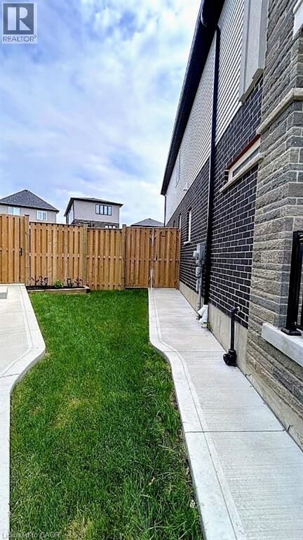 Property Photo:  544 Nathalie Crescent  ON N2E 0H8 