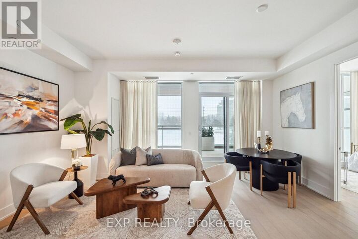 Property Photo: 399 Royal Orchard Boulevard 315 ON L3T 0H3