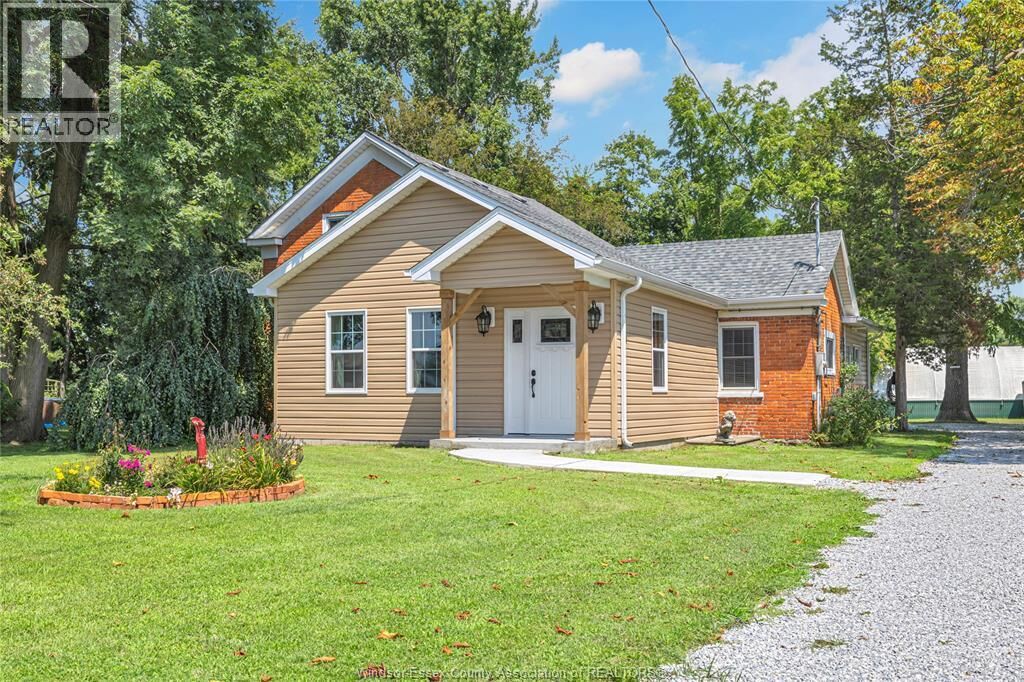 Property Photo:  458 County Rd 34 West  ON N8M 2X5 