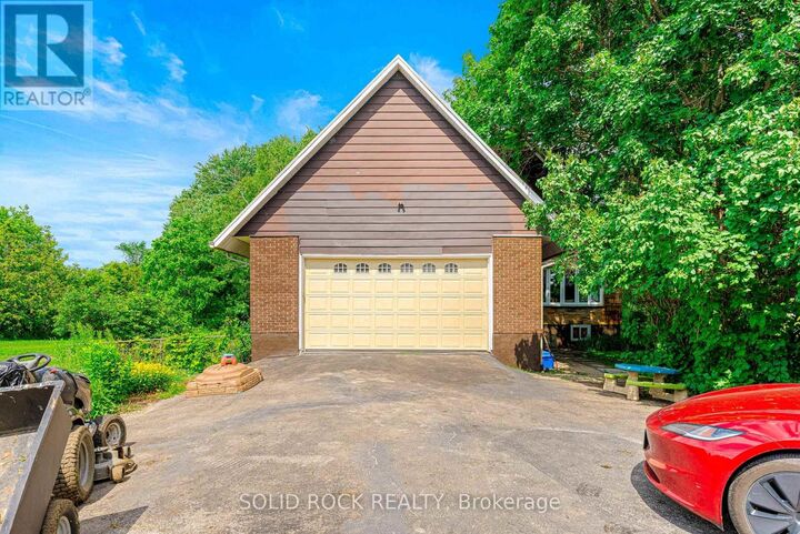 Property Photo: 10106 Dixie Road East ON K0E 1A0