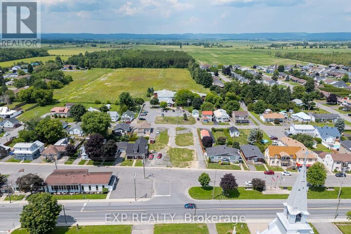 Property Photo:  322 Telegraph Road  ON K0B 1A0 