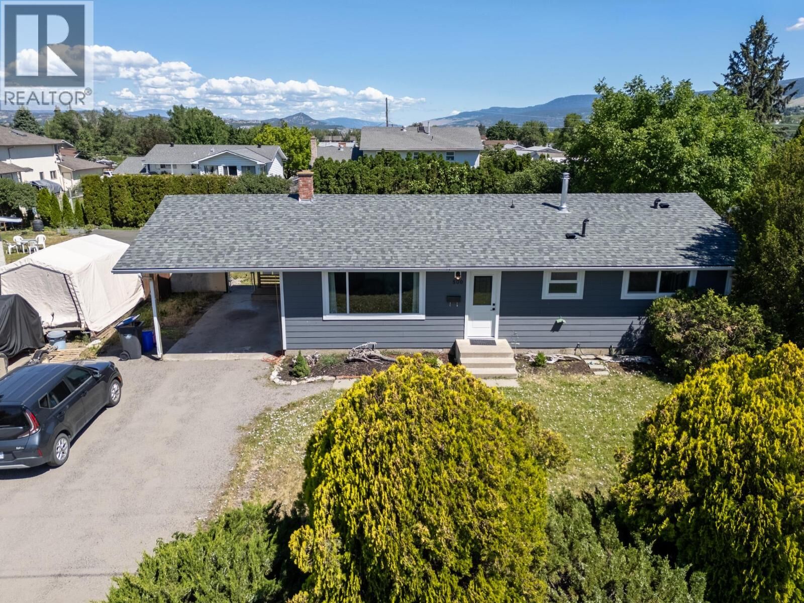 Property Photo: 500 Mallach Road BC V1X 2W8