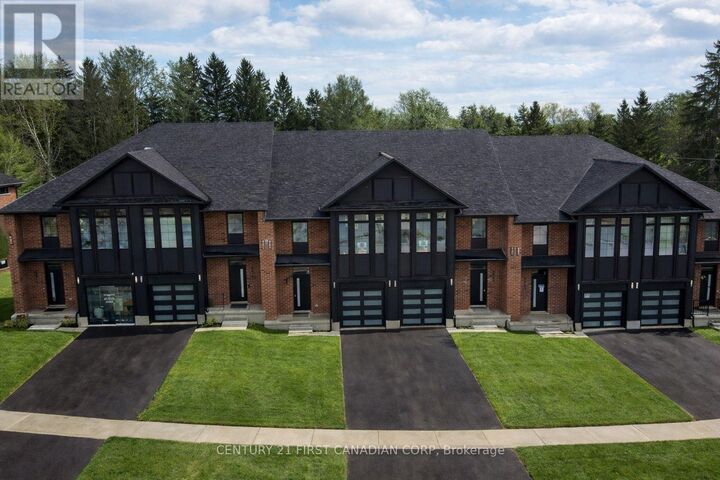 Property Photo:  6901 Heathwoods Avenue  ON N6P 1H3 