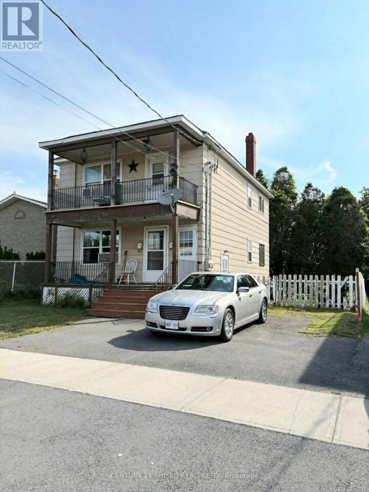 Property Photo: 735 Sydney Street ON K6H 3J5