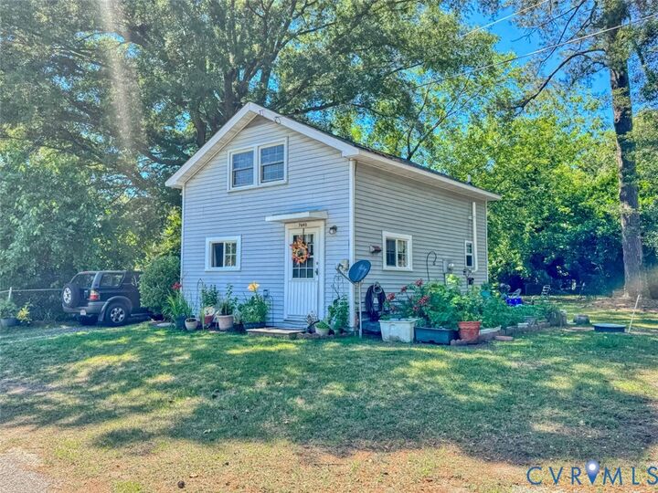 Property Photo: 7557 Bellehaven Drive VA 23062