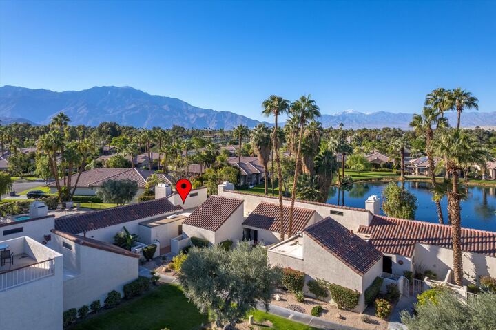 Property Photo: 464 Sunningdale Drive CA 92270