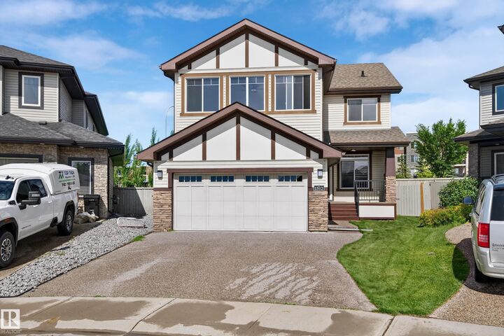 Property Photo: 1512 Cunningham Cape SW AB T6W 0Y3