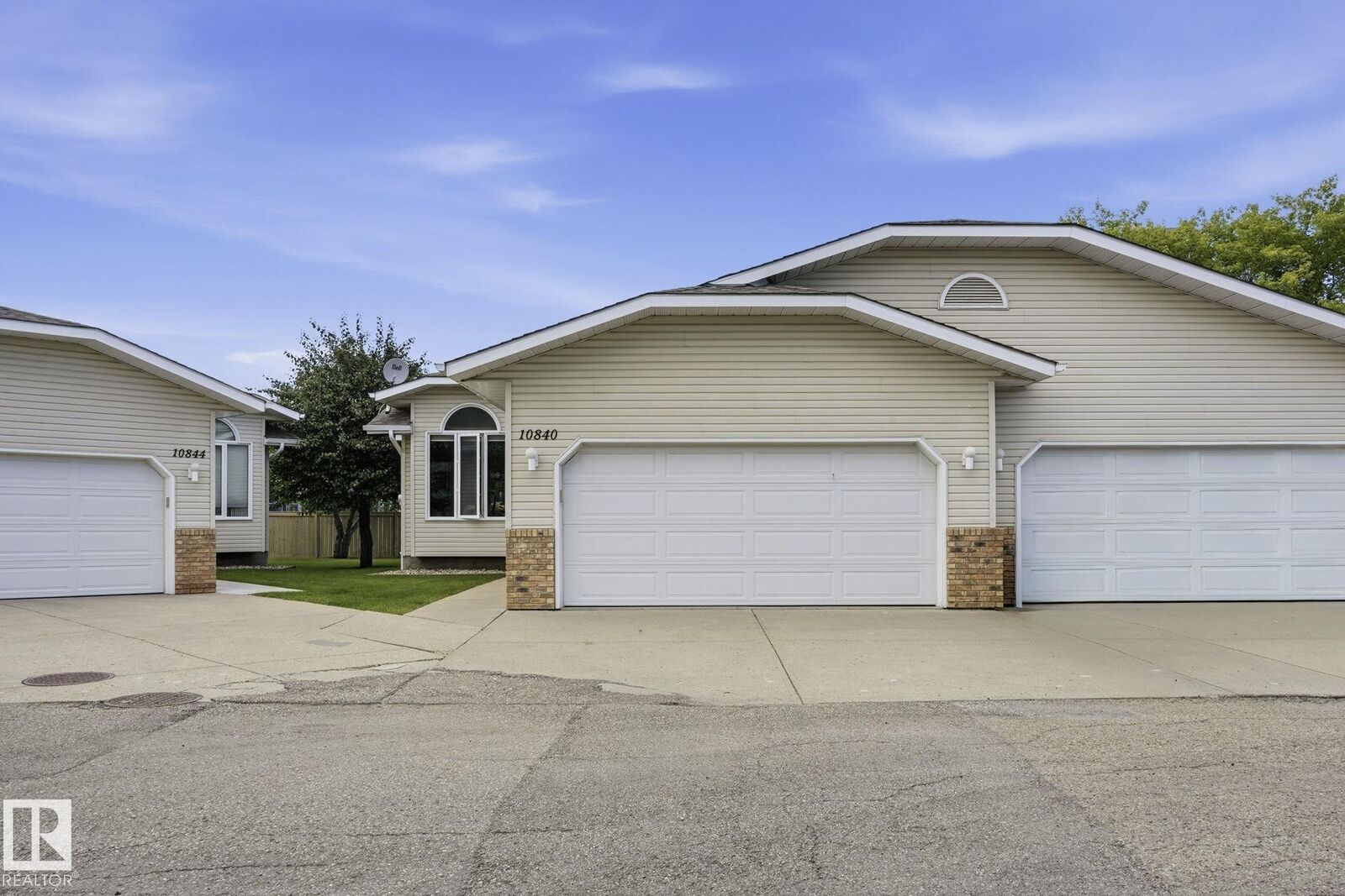 Property Photo: 10840 25 Avenue NW AB T5J 6N5