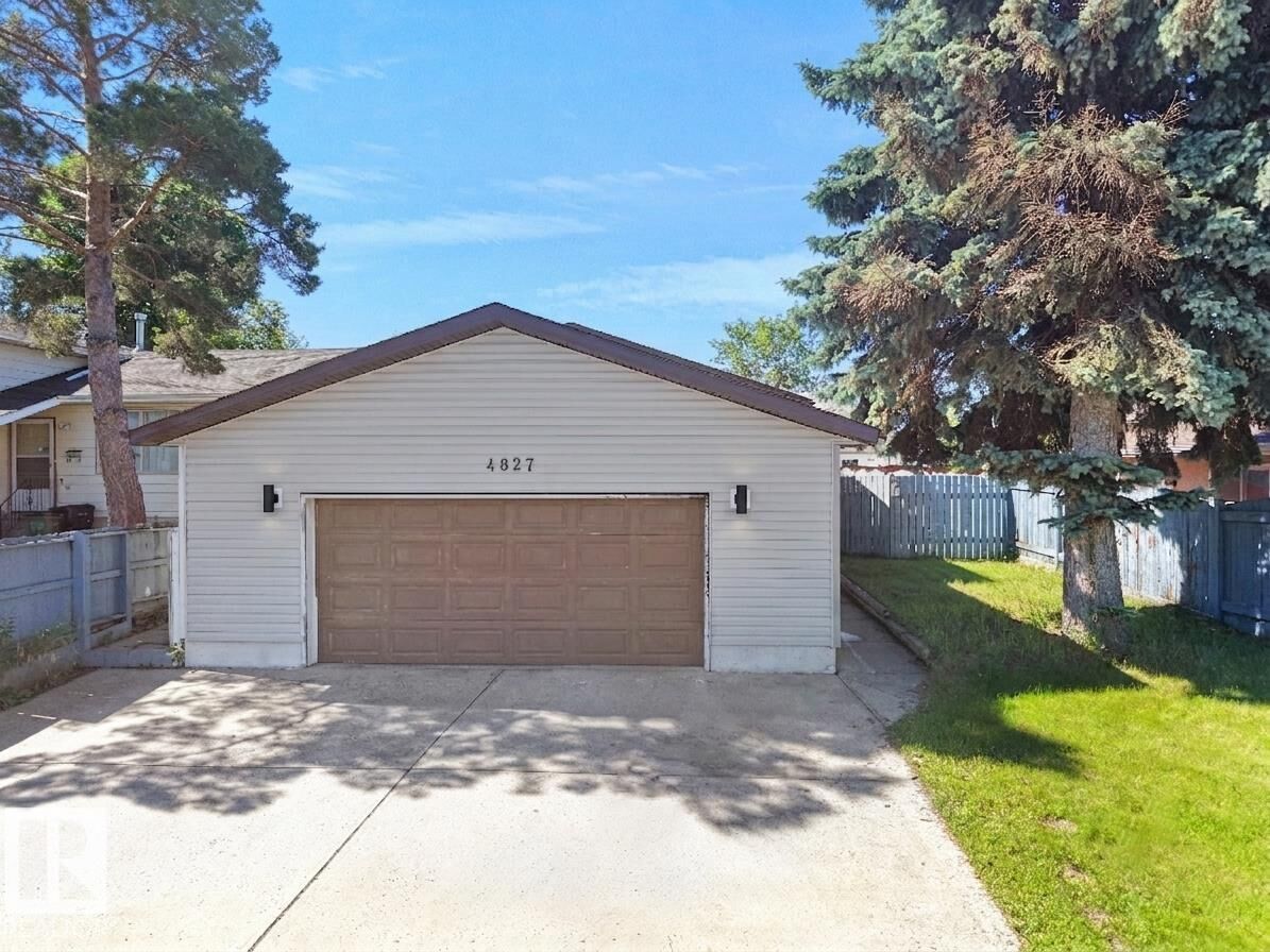 Property Photo: 4827 17 Avenue NW AB T6L 2Y8
