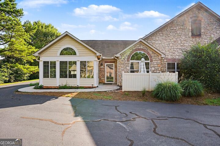 Property Photo:  416 Kenley Court  GA 30253 