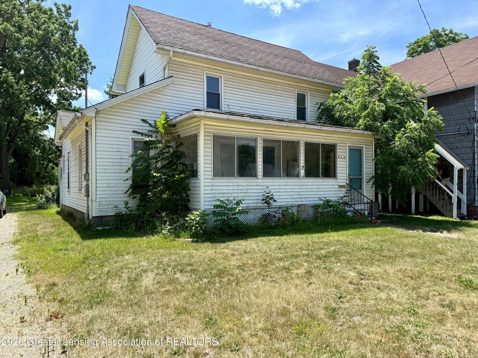 Property Photo: 806 Corunna Avenue MI 48867