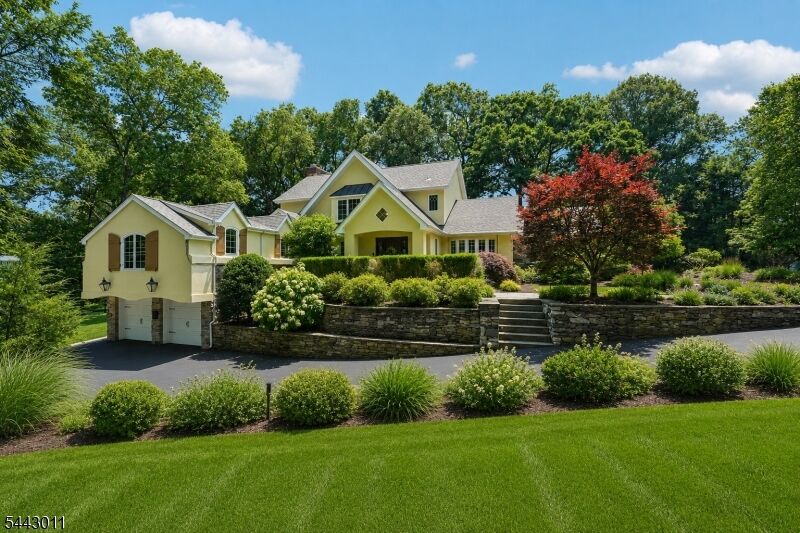 Property Photo:  650 Fairview Place  NJ 07481 