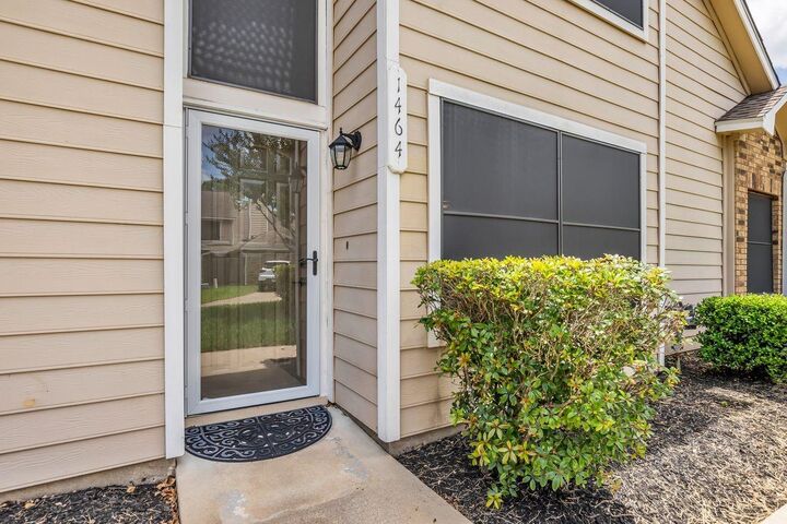 Property Photo: 1464 Gemini Street TX 77058