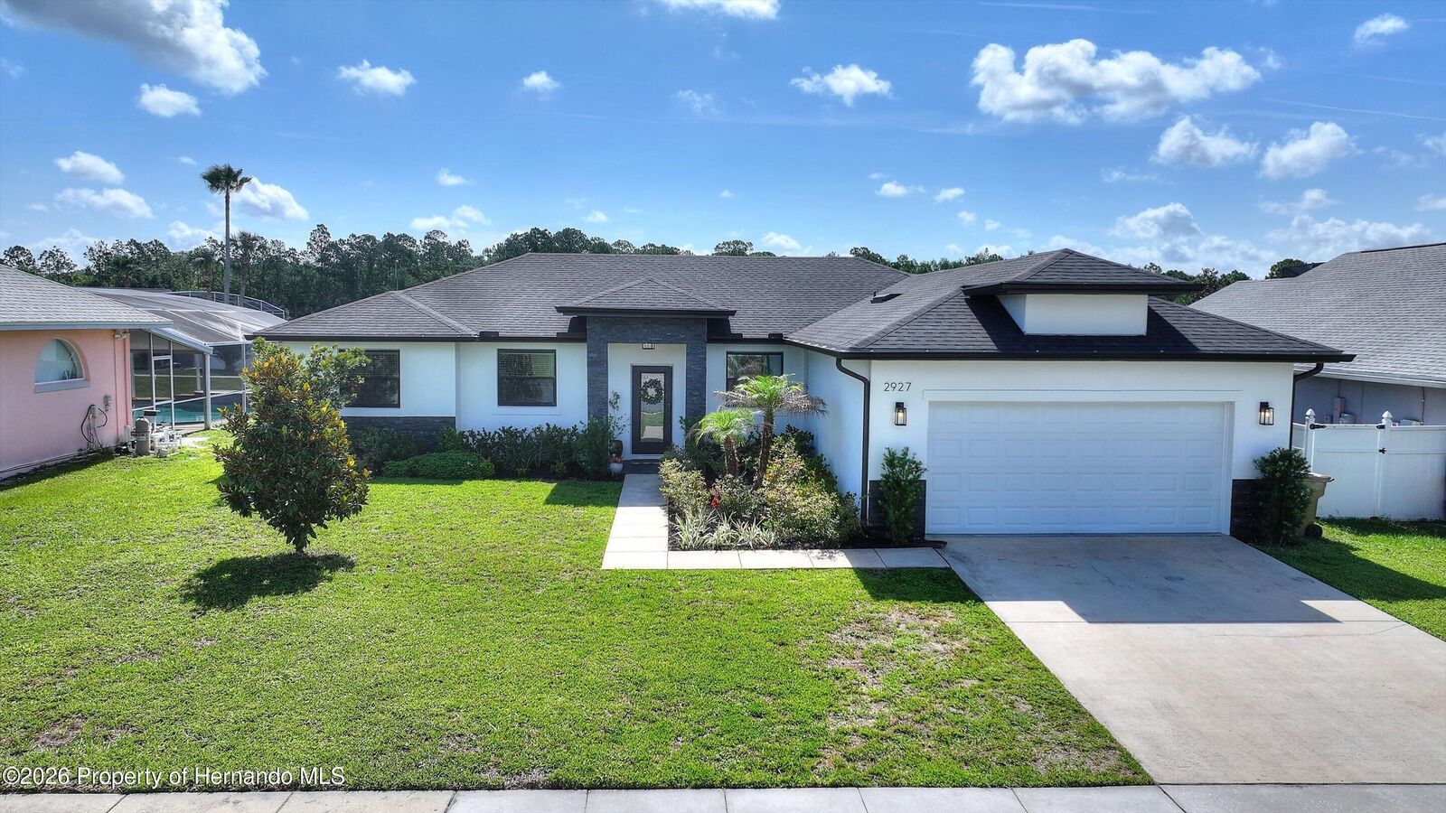 Property Photo:  2927 Paddington Way  FL 34747 