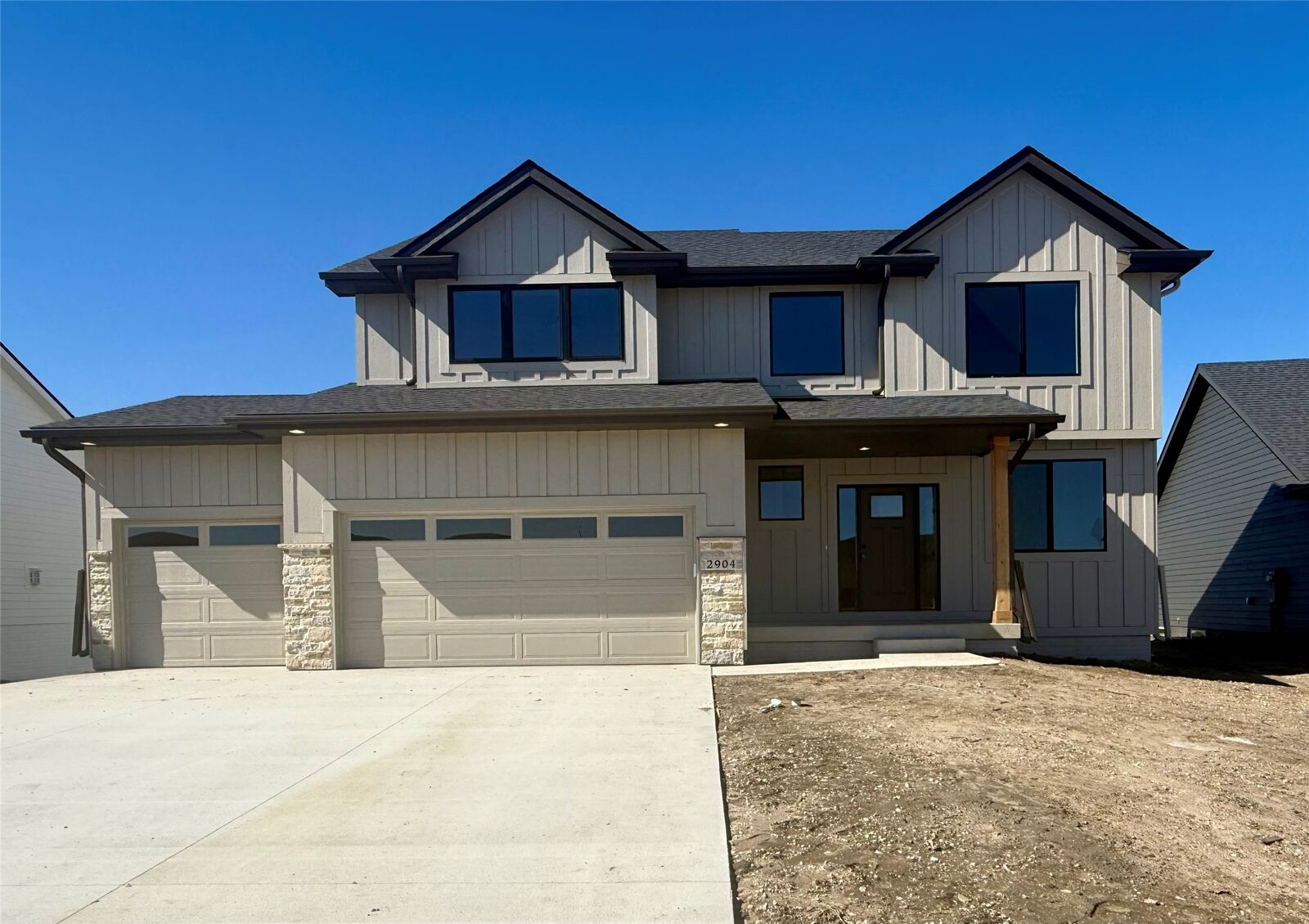 Property Photo: 2904 NW Fairfield Court IA 50023