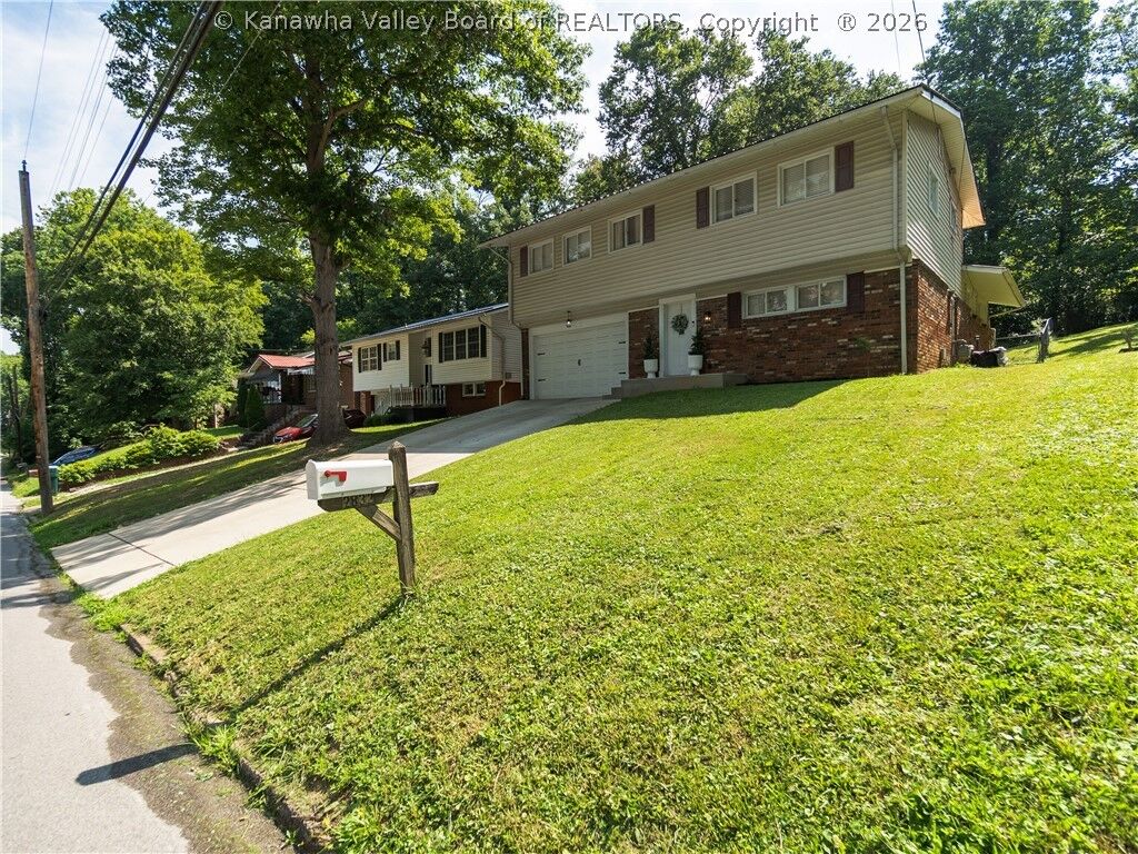 Property Photo:  2832 Saltwell Road  WV 25705 