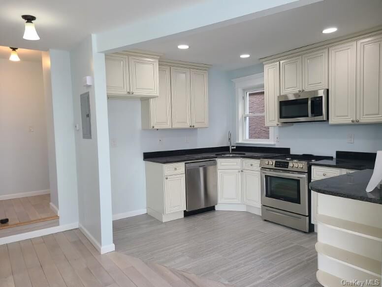 Property Photo:  75 St John's Place  NY 10801 
