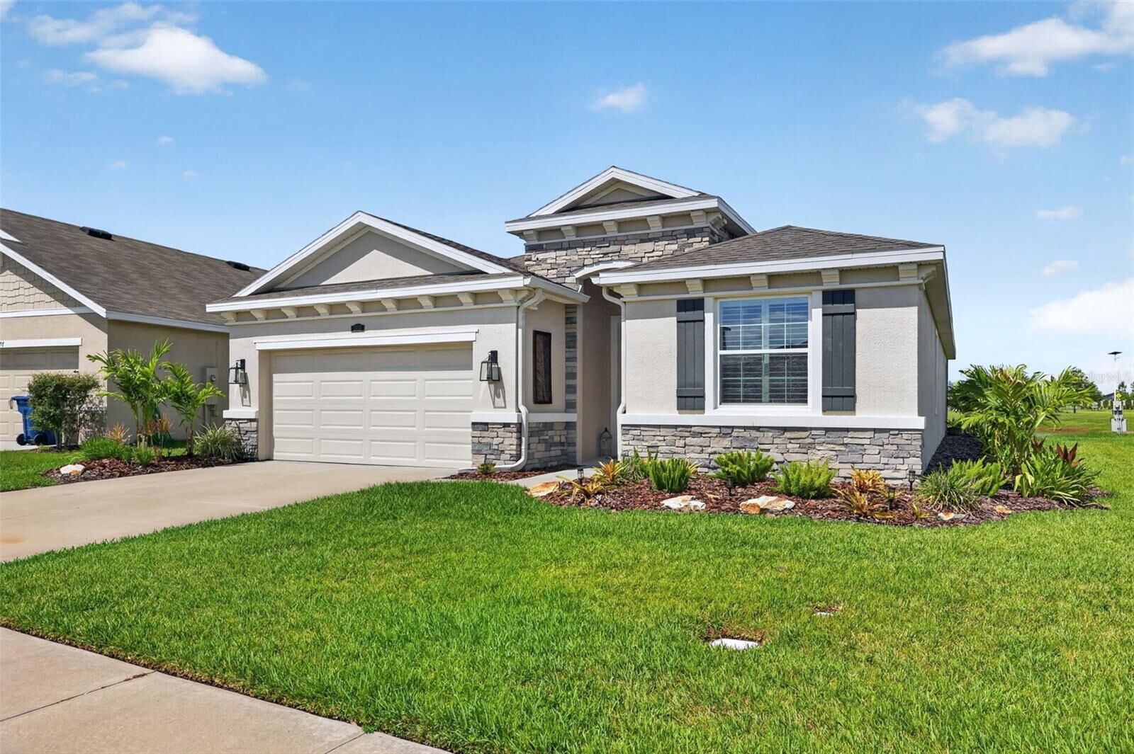 Property Photo:  8955 Bower Bass Circle  FL 33545 