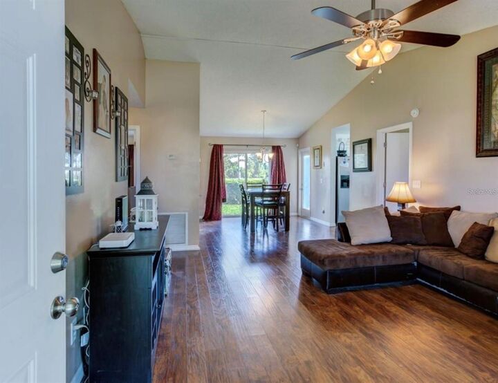 Property Photo: 1730 Tropical Court FL 32778