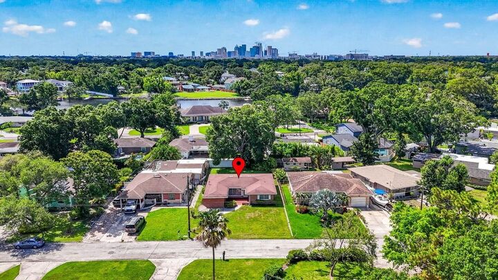 Property Photo: 1912 W Saint Isabel Street FL 33607