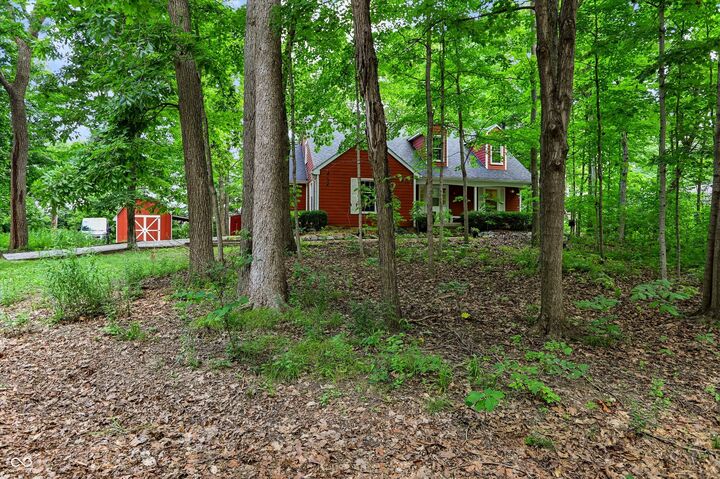 Property Photo: 113 N White Horse Lane IN 46038