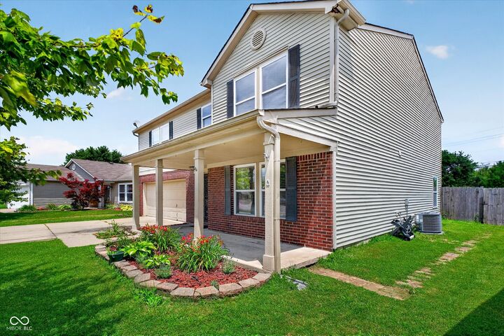 Property Photo:  8422 Weathervane Court  IN 46239 