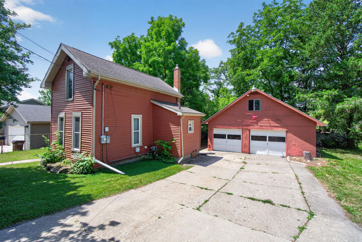 Property Photo: 308 N State Street MI 49201