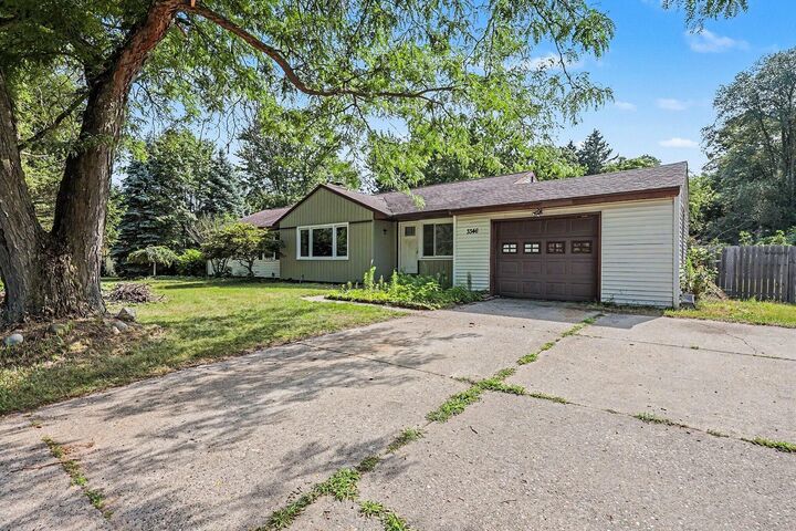 Property Photo: 3346 Dean Lake Avenue NE MI 49525
