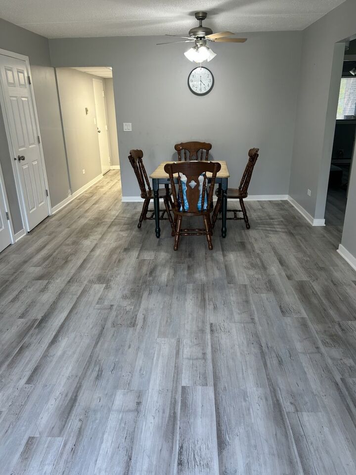 Property Photo:  332 Klein Creek Court B  IL 60188 