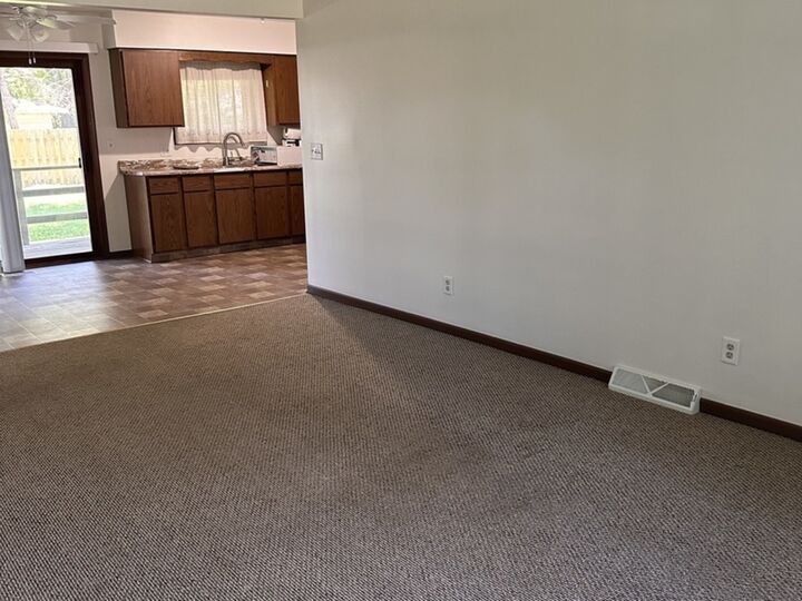 Property Photo: 313 South Avenue IL 60140