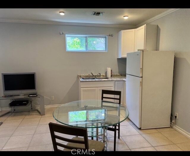 Property Photo:  5149 Hesperia  CA 91316 