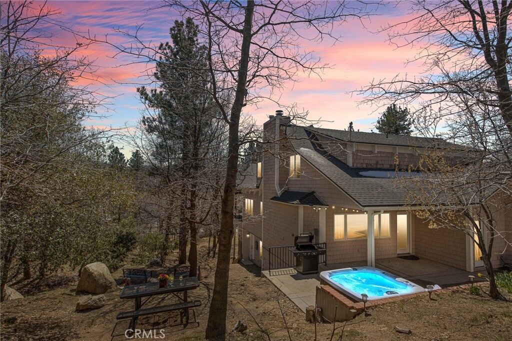 Property Photo: 1213 Montreal Drive CA 92352